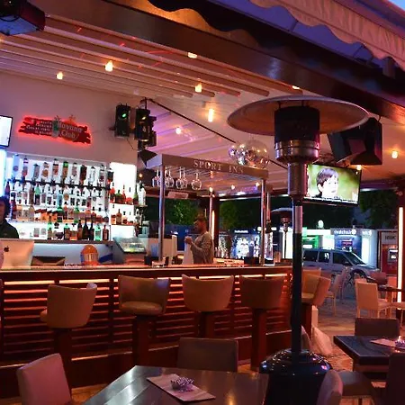 Devamli فندق مرمريس