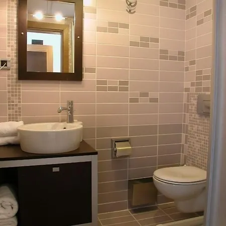 호텔 데바믈리 말마리스